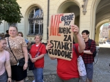 Czerwcowy protest opiekunów i opiekunek medycznych we Wrocławiu