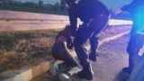 Policja rzuca na ziemię członkinię Inicjatywy Pracowniczej (30.10.2020)